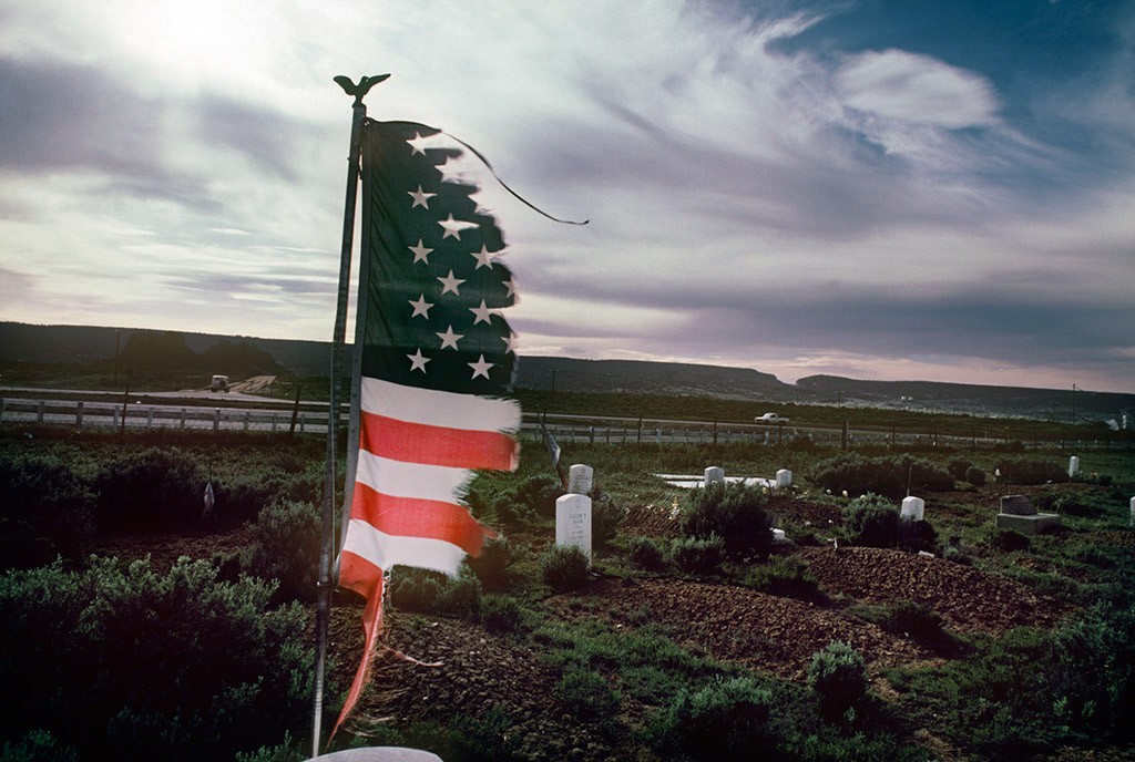 Navajo Reserve, AZ. May 6th to 13th, 1985. Navajo Veterans Cemetary in Fort Defiance, AZ. The soldiers from the Navajo Tribe that died in World War I, World War II, Korean and Vietnam war are burried here. For superstitious reasons the Navajo people dont like return to visit the cemeteries.